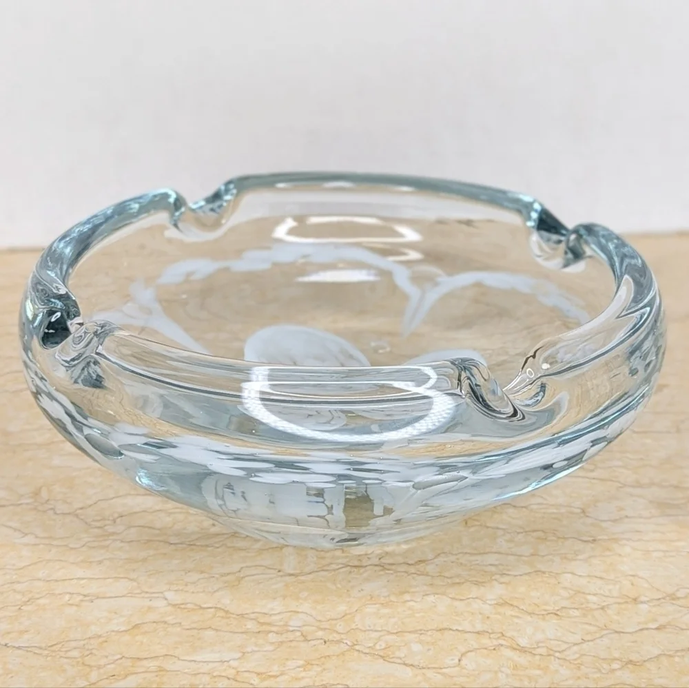 Vintage Art Clear Bubble Glass White Flower Heavy Ashtray Trinket Dish